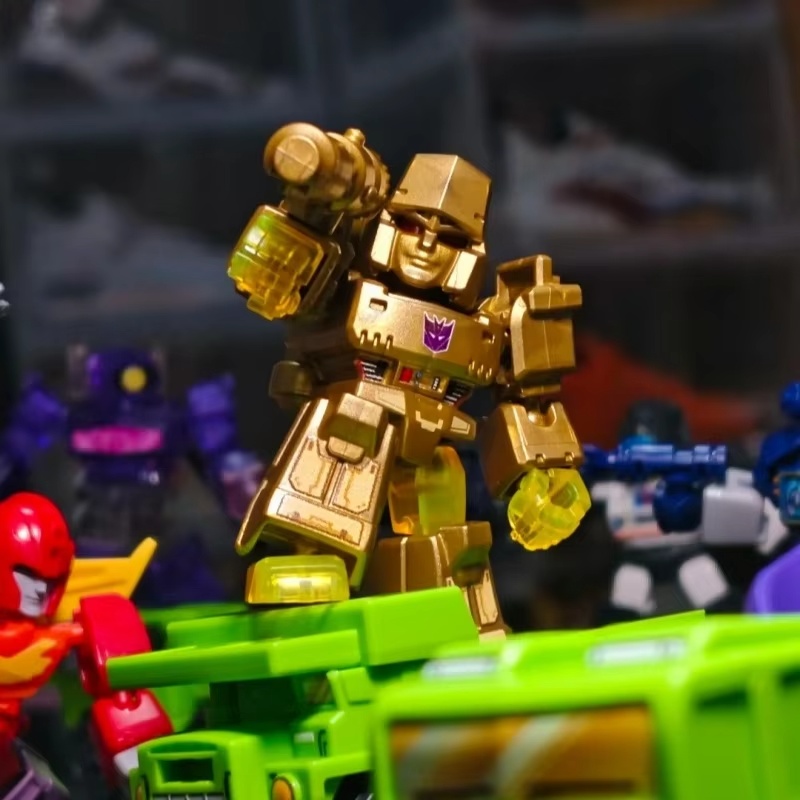 Hot Sale Blokees Transformers  - огляд і ціна Model Kit Optimus
