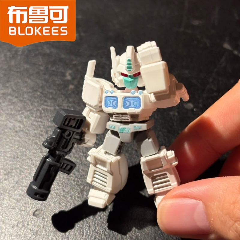 Blokees Transformers Defender  - огляд і ціна Model Kit Optimus